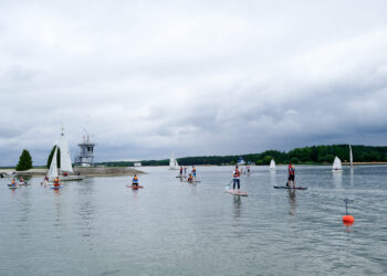 Kite-surfing + Sup-surfing